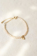 Swing pearl bracelet