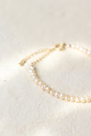 Swing pearl bracelet