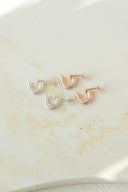 emiru  x momota / Ribbon earring ( 3charm set )