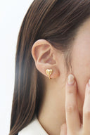 Dot heart earring / emiru x momota　