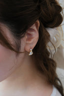 flower plump  earring / emiru x momota