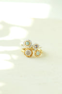 Flower stone ring