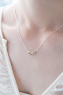 Flower 2gem necklace