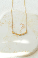 Frill join necklace