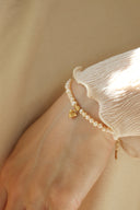 Swing pearl bracelet