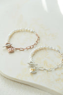 emiru x momota / Heart ribbon bracelet ( pearl )