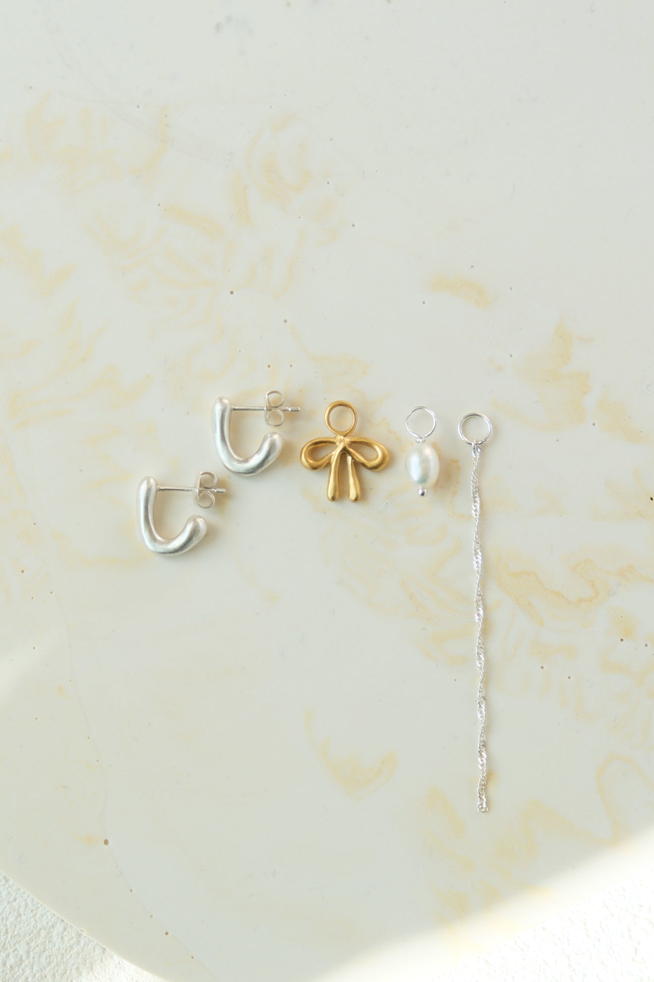 emiru × momota ribbon pierce ピアス emiru x momota / Ribbon pierce ( 3charm set )
