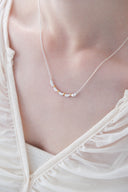 Frill join necklace