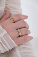 Flower stone ring