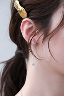 Pearl butterfly pierce