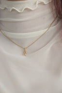 Alphabet necklace / gold