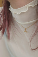 Alphabet necklace / gold