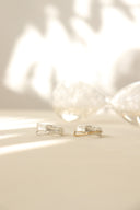 Shoulder band ring