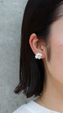 Dogwood earring