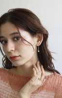 Swing rose earring / (七分咲き)