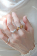 Mesh heart ring