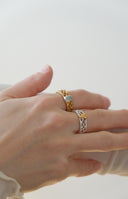 Mesh heart ring