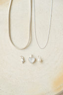 clear heart necklace / leather & charm (emiru x momota Vol.5)