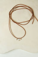 clear heart necklace / leather & charm (emiru x momota Vol.5)