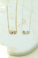 Flower 2gem necklace