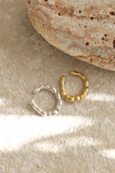 Frill oval cuff