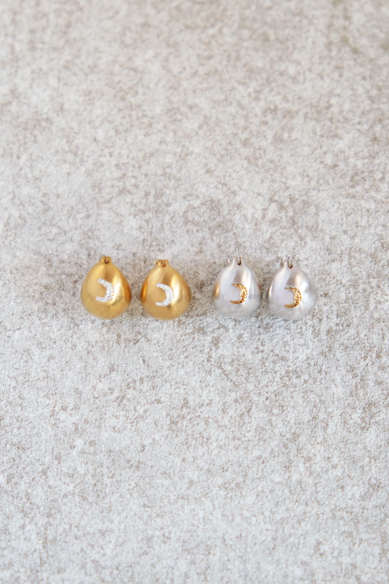 アクセサリー flower plump pierce / emiru x momota crescent plump pierce – emiru